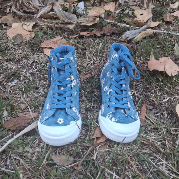 Rocket Dog Blue Floral High-Top Sneakers - Picture 6 of 6